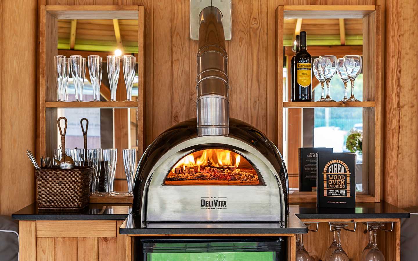 Delivita Wood-Fired Oven